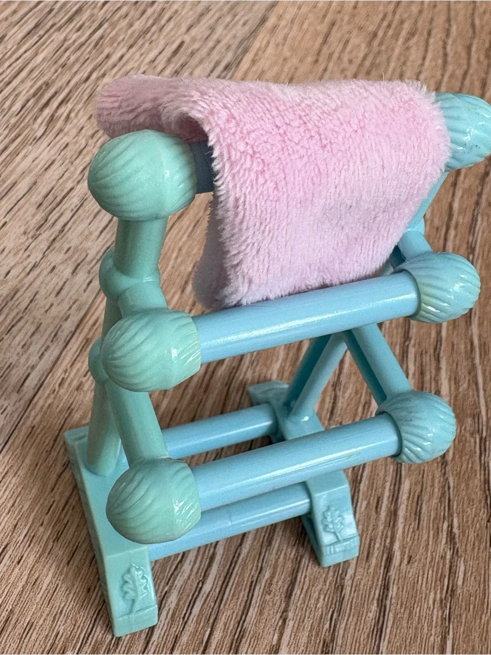 Fisher Price Loving Family 2008 Bathroom Tub Vanity Toilet Towel Rack